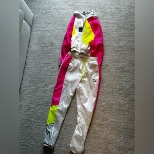 listing-status-banner